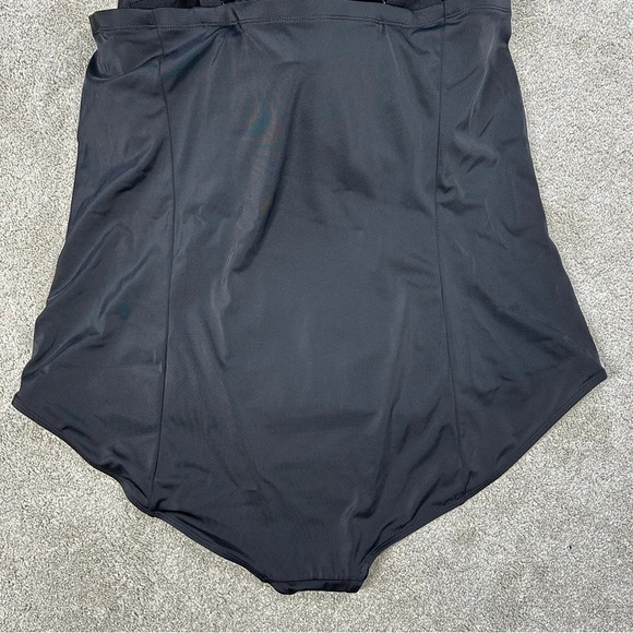 Torrid Underwire Cage Front One Piece Swimsuit in Deep Black Size 5X - Picture 9 of 15